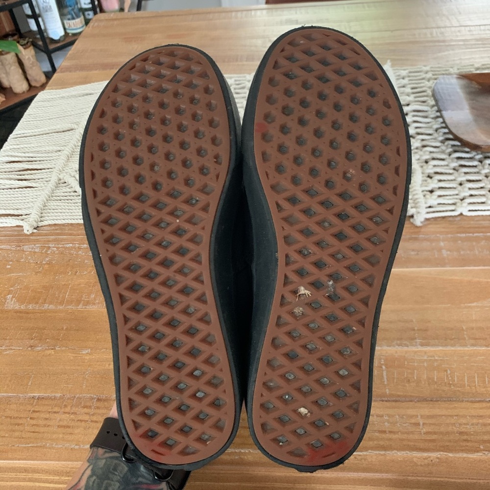 Women’s Vans Comfy Cush Low Tops Size 8
